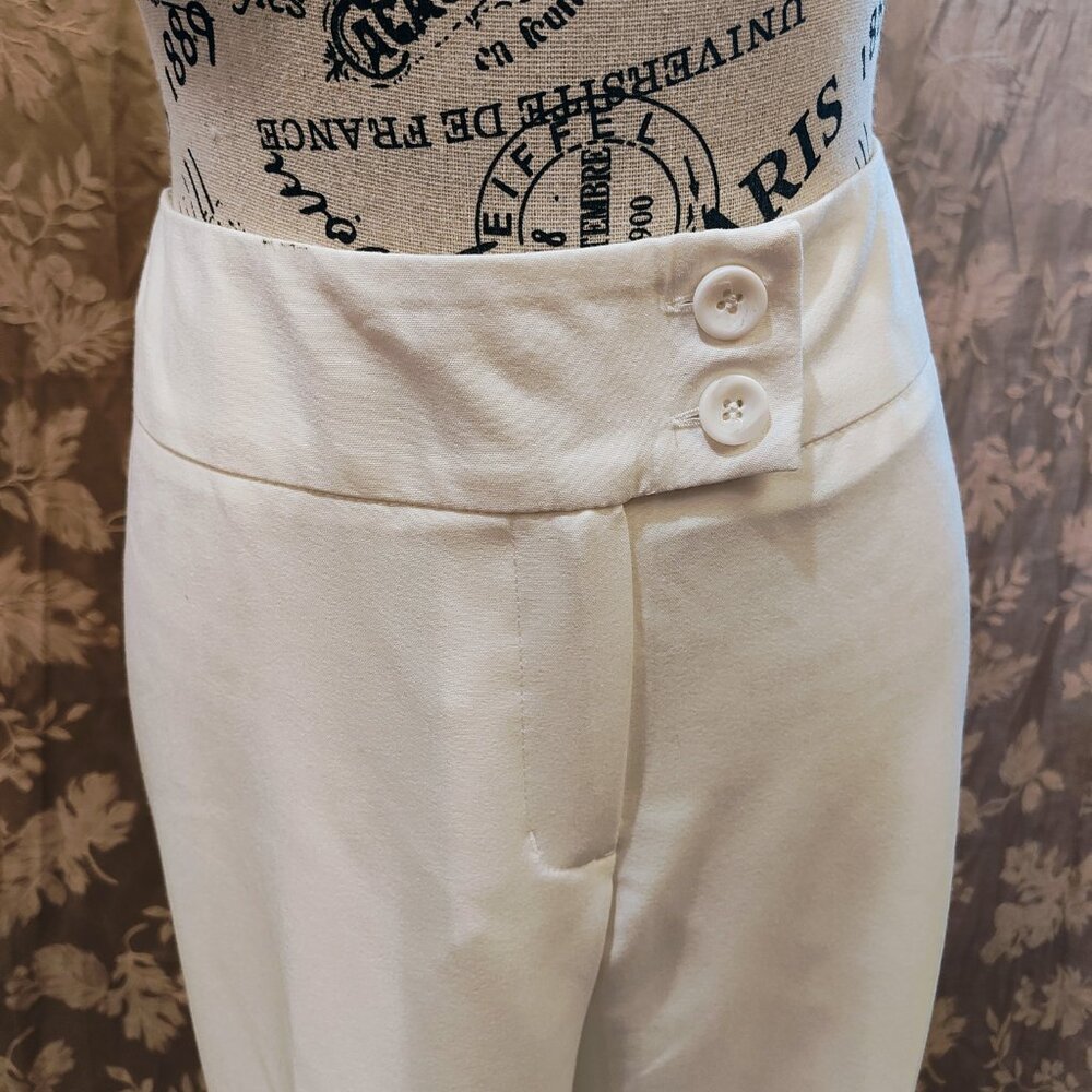 Chadwicks of Boston Katherine Women's White Slacks, Size 16P, Gently Used - Picture 4 of 6